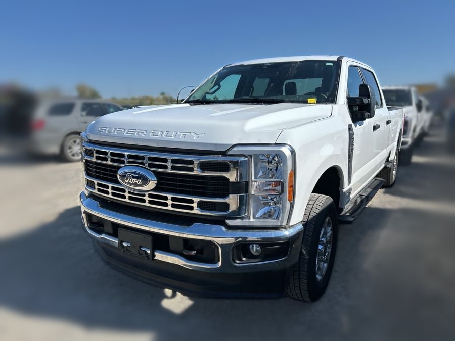 2025 Ford F-250 XL Crew 6.8L - incoming